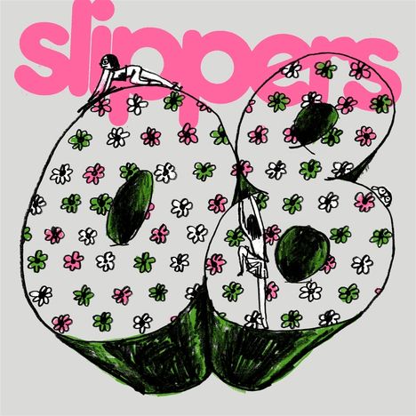 Text "slippers" in rosa. Illustration: Zwei große Pantoffeln mit Blumenmuster, Personen sind darauf zu sehen.