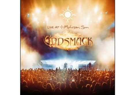 "Live at Mohegan Sun," "Godsmack." Ein Konzert mit leuchtenden Lichtern und einer jubelnden Menge.