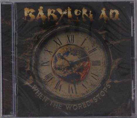 "WHEN THE WORLD STOPS" steht unten. Ein Ziffernblatt mit römischen Zahlen zeigt eine brennende Erde.