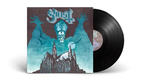 Der Text "Ghost" steht oben. Illustration zeigt eine gespenstische Gestalt über einer gotischen Kathedrale.