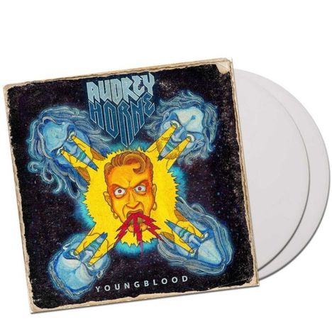 Text: "AUDREY HORNE", "YOUNGBLOOD". Ein Gesicht in der Mitte mit blauen Händen und Blitzen drumherum, comicartig.