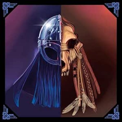 Leider kann ich nicht sagen, ob es auf diesem Bild Texte gibt. Links ist ein Helm, rechts ein Schädel mit Federn.