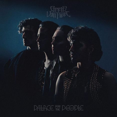 "Greta Van Fleet" oben, "PALACE FOR THE PEOPLE" unten. Vier Silhouetten nebeneinander vor dunklem Hintergrund.
