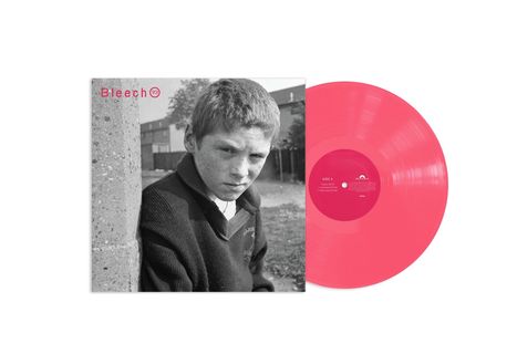 Text "Bleach" und "Side A". 
Cover: Junge lehnt an Betonwand, schaut ernst. 
Pinkfarbene Vinylplatte.