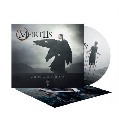 „Mortiis – Ghosts of Europa“: Eine Figur in schwarzem Gewand mit Flügeln vor nebliger Landschaft auf Cover und Vinyl.