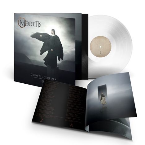 "Mortiis" und "Ghosts of Europa" auf dem Cover. Ein Mensch mit Flügeln vor wolkigem Hintergrund. Schallplatte und Booklet.