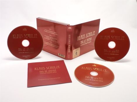 Klaus Schulze: Big In Japan (Live In Tokyo 2010) (2 CDs + DVD), 2 CDs und 1 DVD