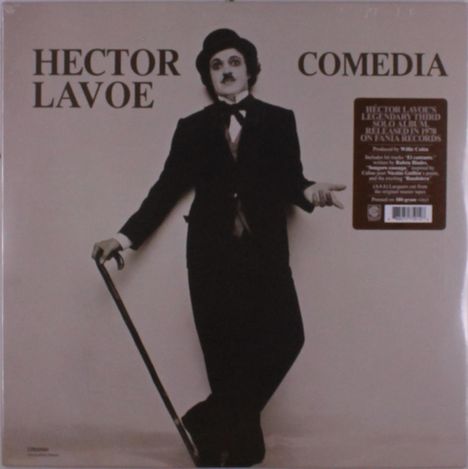 Text: "HECTOR LAVOE COMEDIA". Schwarz-weißes Bild zeigt eine Person im Anzug mit Hut und Gehstock, posierend.