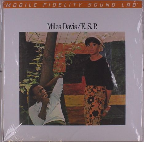 Miles Davis (1926-1991): E.S.P. (180g) (Limited Numbered Edition) (45 RPM), 2 LPs