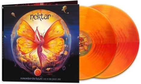 "nektar" und "remember the future live in new jersey 2002". Eine Fee mit Schmetterlingsflügeln, orangefarbene Vinyl-Schallplatten.
