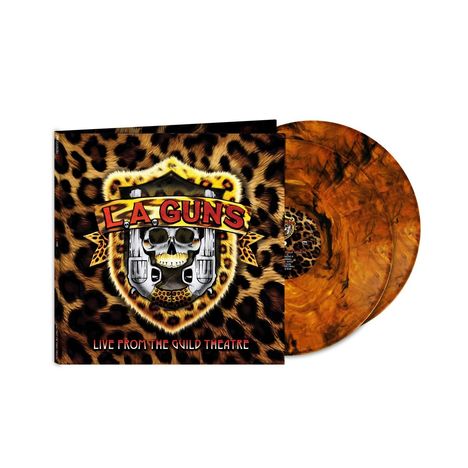 „LA Guns“ und „Live from the Guild Theatre“ auf einem Leopardenmuster. Zwei Schallplatten mit marmoriertem Design.