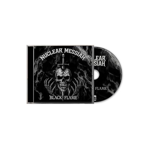 Text: "NUCLEAR MESSIAH BLACK FLAME." Illustration eines Schädels mit Schwertern und Flammen.