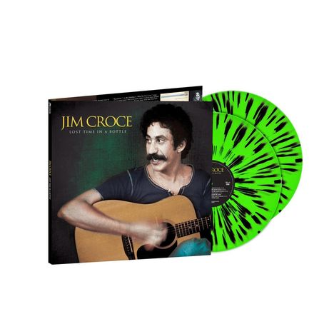 „Jim Croce, Lost Time in a Bottle“ mit einem Mann, der Gitarre spielt. Zwei grün-schwarz marmorierte Schallplatten.