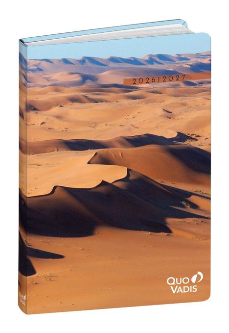 „2026 | 2027“ und „Quo Vadis“. Ein Notizbuch mit Wüstenlandschaft und Dünen auf dem Cover.