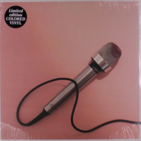 Text: "Limited edition COLORED VINYL." 
Ein Mikrofon mit Kabel liegt auf einem rosa Hintergrund.