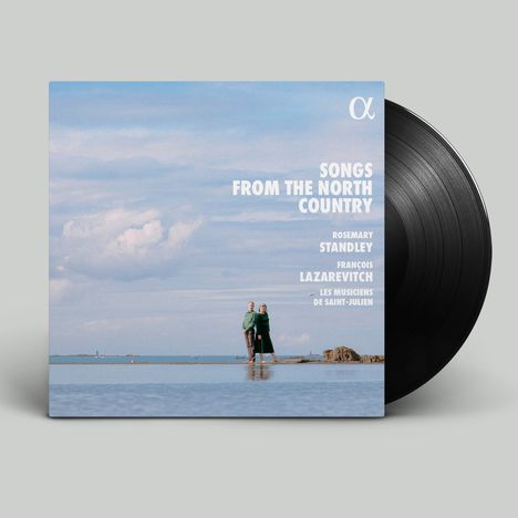 Texte: "Songs From The North Country", "Rosemary Standley", "François Lazarevitch", "Les Musiciens de Saint-Julien".  
Darunter stehen zwei Menschen am Wasser unter blauem Himmel.