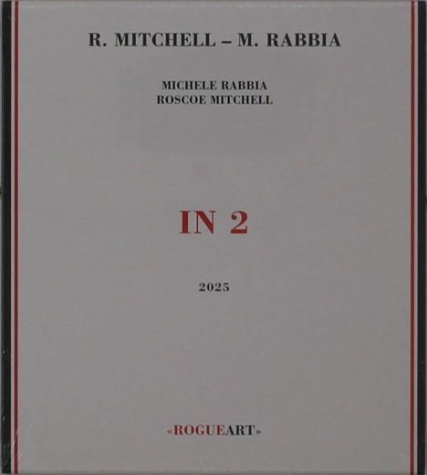 „R. MITCHELL – M. RABBIA“ oben, „IN 2“ zentral rot, darunter „2025“, unten „ROUGEART“; schlichtes Design mit roten Linien.