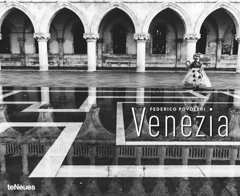 teNeues - Venezia 2025 Wandkalender, 52x42,5cm, Kalender mit einzigartigen und authentischen Momenten der berühmten Stadt, zwölf einfühlsame Fotografien, festgehalten von Federico Povoleri, Kalender