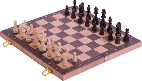 goki: Schachspiel in Holzklappkassette, Spiele