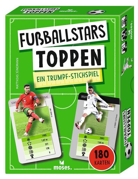 "FUSSBALLSTARS TOPPEN - Ein Trumpf-Stichspiel" steht auf einer hellgrünen Verpackung mit zwei Fußballkarten.