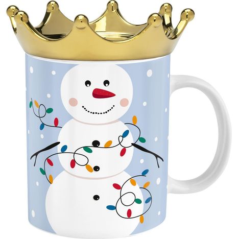 Schneemann mit bunter Lichterkette, lächelnd, orange Nase, goldene Kronentasse, blauer Hintergrund mit Schneeflocken.