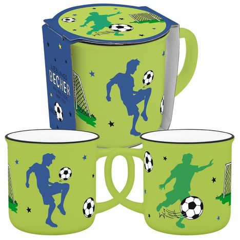 Der Text "LIEBLINGSBECHER" auf einer grünen Tasse mit Fußballspielermotiven und Toren.