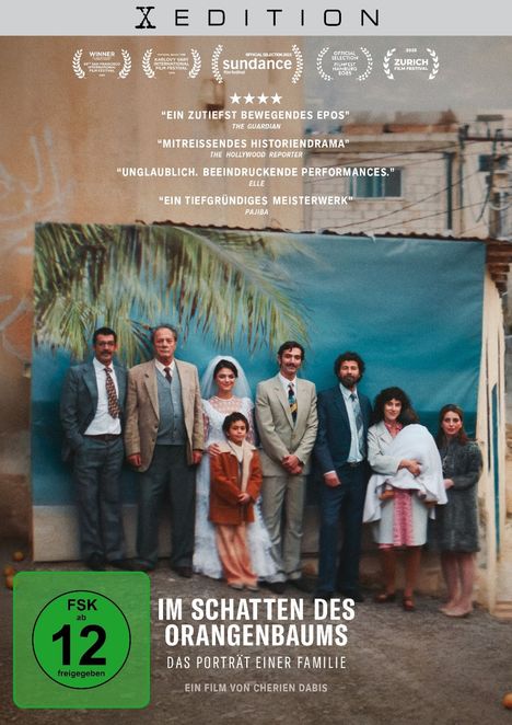 Filmplakat mit Texten: "Ein zutiefst bewegendes Epos", "Im Schatten des Orangenbaums", "Das Porträt einer Familie".