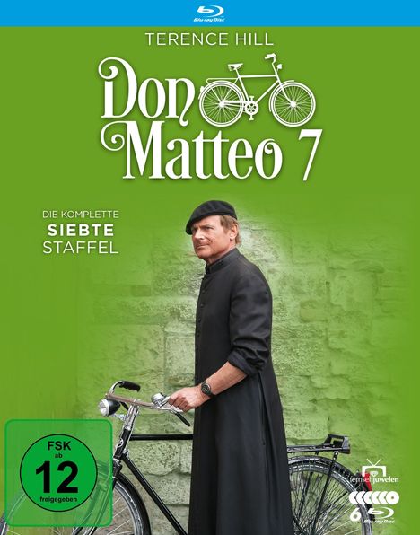 "Don Matteo 7", "Die komplette siebte Staffel", FSK ab 12. Terence Hill steht in Priesterkleidung mit Fahrrad.