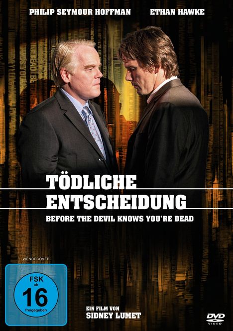„TÖDLICHE ENTSCHEIDUNG“ steht groß geschrieben. Zwei Männer in Anzügen stehen sich gegenüber.