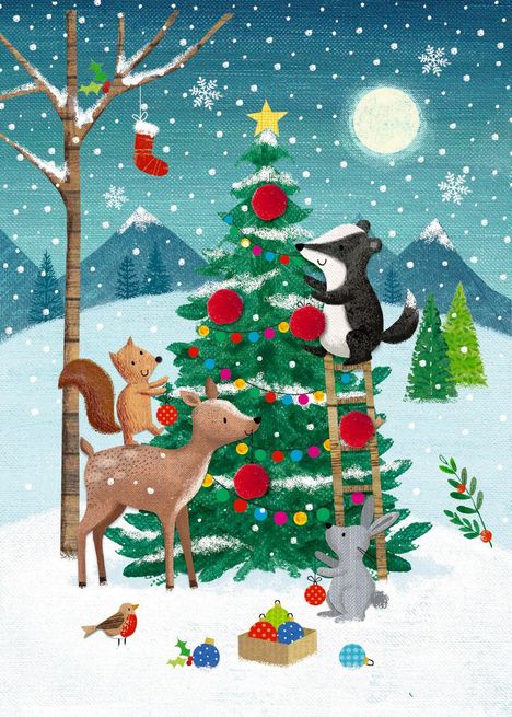 Ein Weihnachtsbaum mit Tieren im Schnee: ein Dachs, Reh, Eichhörnchen, Hase und Vögel schmücken mit Kugeln.