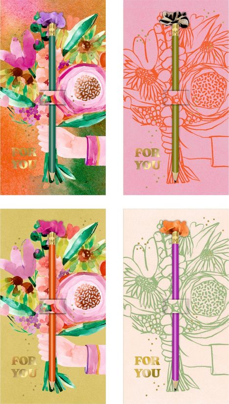 Vier bunte Karten mit dem Text "FOR YOU", je ein Bleistift und florale Motive.