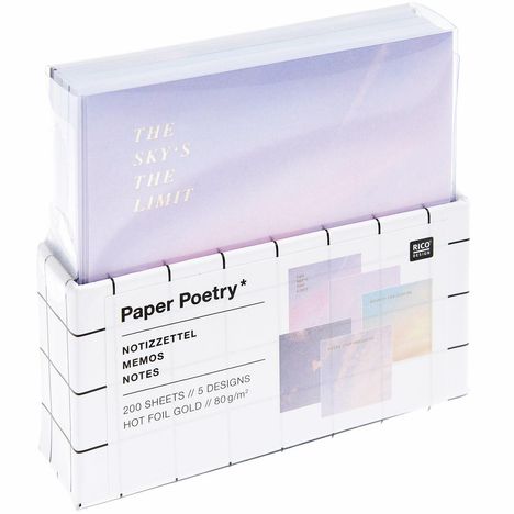 "The Sky's the Limit" steht auf bunten Notizzetteln in einer Verpackung mit der Aufschrift "Paper Poetry*".