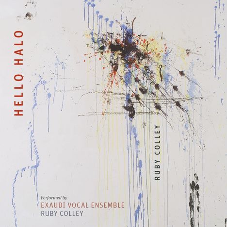 "HELLO HALO," vertikaler roter Text. Abstrakte Farbspritzer in Blau, Gelb und Schwarz auf weißem Hintergrund.