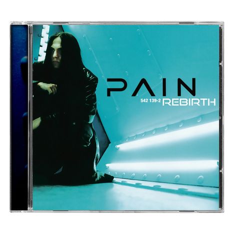 "PAIN", "542 139-2", "REBIRTH". Eine Person sitzt in einem bläulich beleuchteten Raum, die Atmosphäre ist futuristisch.