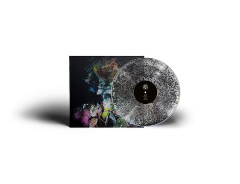 Transparente Schallplatte mit schwarzem Muster, daneben ein buntes, abstraktes Albumcover mit dunklem Hintergrund.