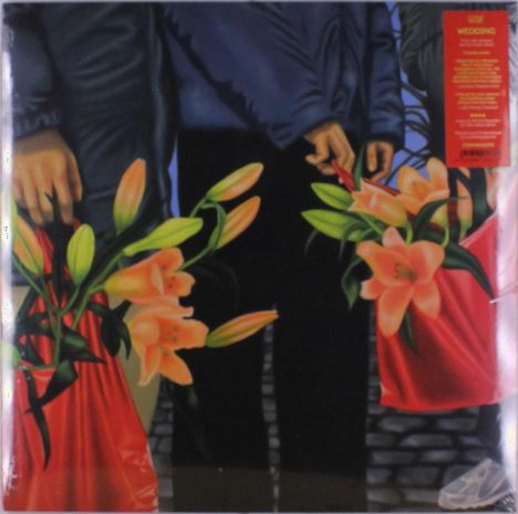 Der Text oben rechts lautet: "The Wedding." Gemälde: Zwei Personen tragen rote Taschen mit orangefarbenen Lilien.