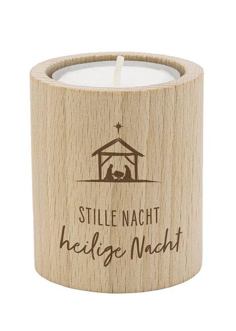 Text: "STILLE NACHT heilige Nacht". Eine Illustration einer Krippe auf einem hölzernen Kerzenhalter.