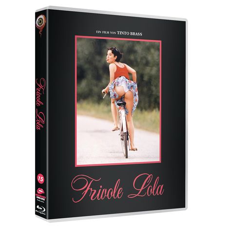 "Frivole Lola" und "Ein Film von Tinto Brass" beschreiben eine DVD-Hülle mit einer Frau auf einem Fahrrad von hinten.