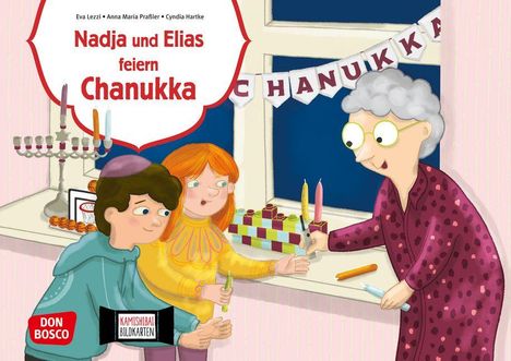 "Nadja und Elias feiern Chanukka" steht groß geschrieben. Glückliche Kinder mit Kerzen und eine ältere Frau in buntem Raum.