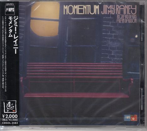"Momentum Jimy Raney Richard Davis Alan Dawson" steht auf der Hülle. Rote Bank unter Straßenlaterne an Backsteinwand.