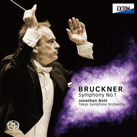 Texte: Bruckner Symphony No.1, Jonathan Nott, Tokyo Symphony Orchestra. Ein Dirigent mit erhobenen Händen, violetter Hintergrund.