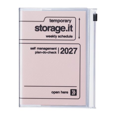 Texte: temporary storage.it, weekly schedule, self management, plan-do-check, 2027, open here. Rosa Hülle mit Reißverschluss.