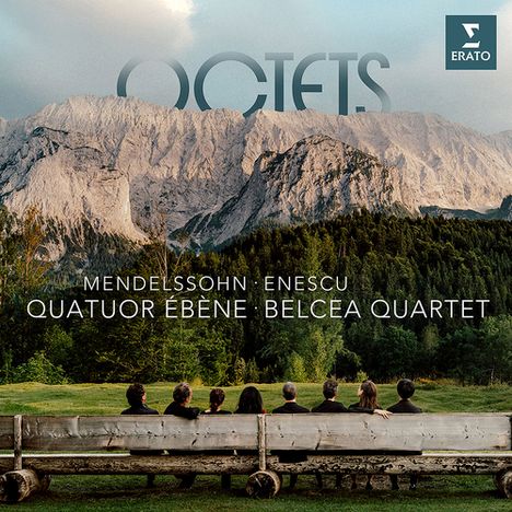 "OCTETS" mit "Mendelssohn · Enescu", "Quatuor Ébène · Belcea Quartet". Menschen auf einer Bank, Berglandschaft im Hintergrund.