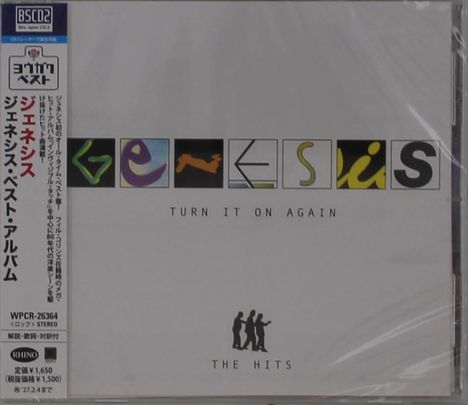 "Turn It On Again – The Hits". Oben ist "Genesis" in farbigen Buchstaben. Links sind japanische Schriftzeichen.
