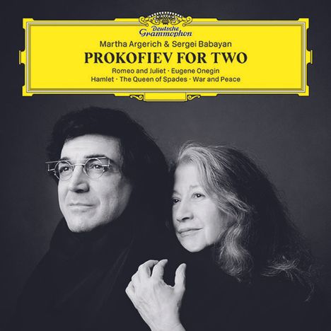 „Martha Argerich & Sergei Babayan: PROKOFIEV FOR TWO“ in gelbem Rahmen. Schwarz-weiße Fotografie von zwei Personen.