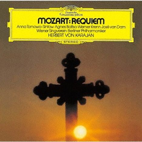 Text: "MOZART: REQUIEM", Interpreten und Dirigent: "HERBERT VON KARAJAN". Großes Kreuz vor Sonnenuntergang.