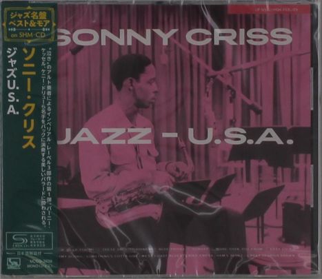 "SONNY CRISS JAZZ - U.S.A." Großes Foto eines Mannes mit Saxophon, in einem Aufnahmestudio.