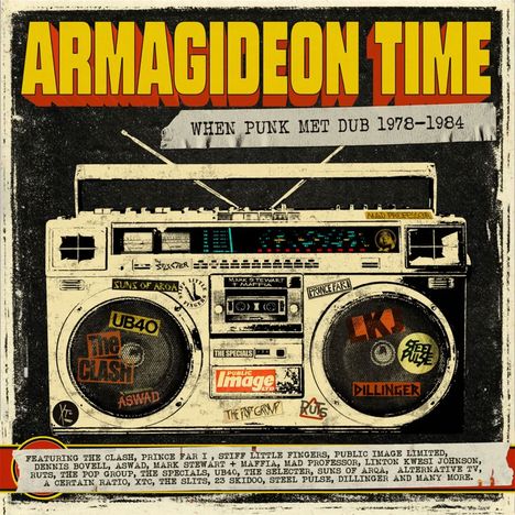 "ARMAGIDEON TIME: WHEN PUNK MET DUB 1978-1984." Illustration mit Boombox, Aufkleber von Bands, retro Stil.