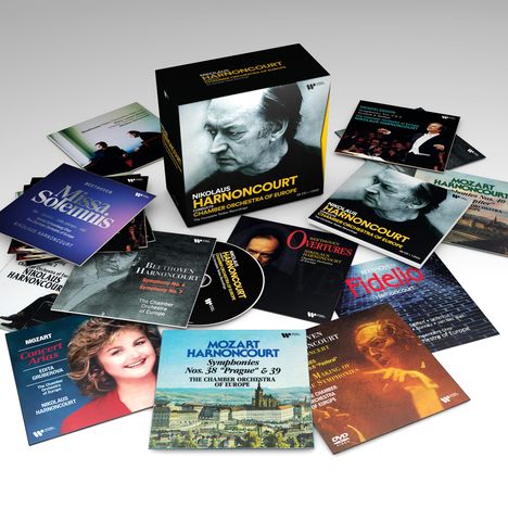 CD-Box mit "Nikolaus Harnoncourt" und "Chamber Orchestra of Europe", umgeben von CDs mit klassischer Musik.
