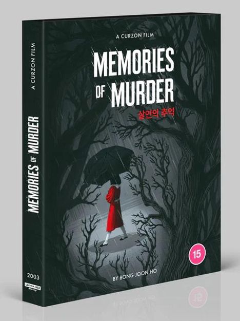 "Memories of Murder" und koreanischer Text. Dunkle Bäume, Person in rotem Mantel mit Regenschirm. Altersfreigabe: 15.